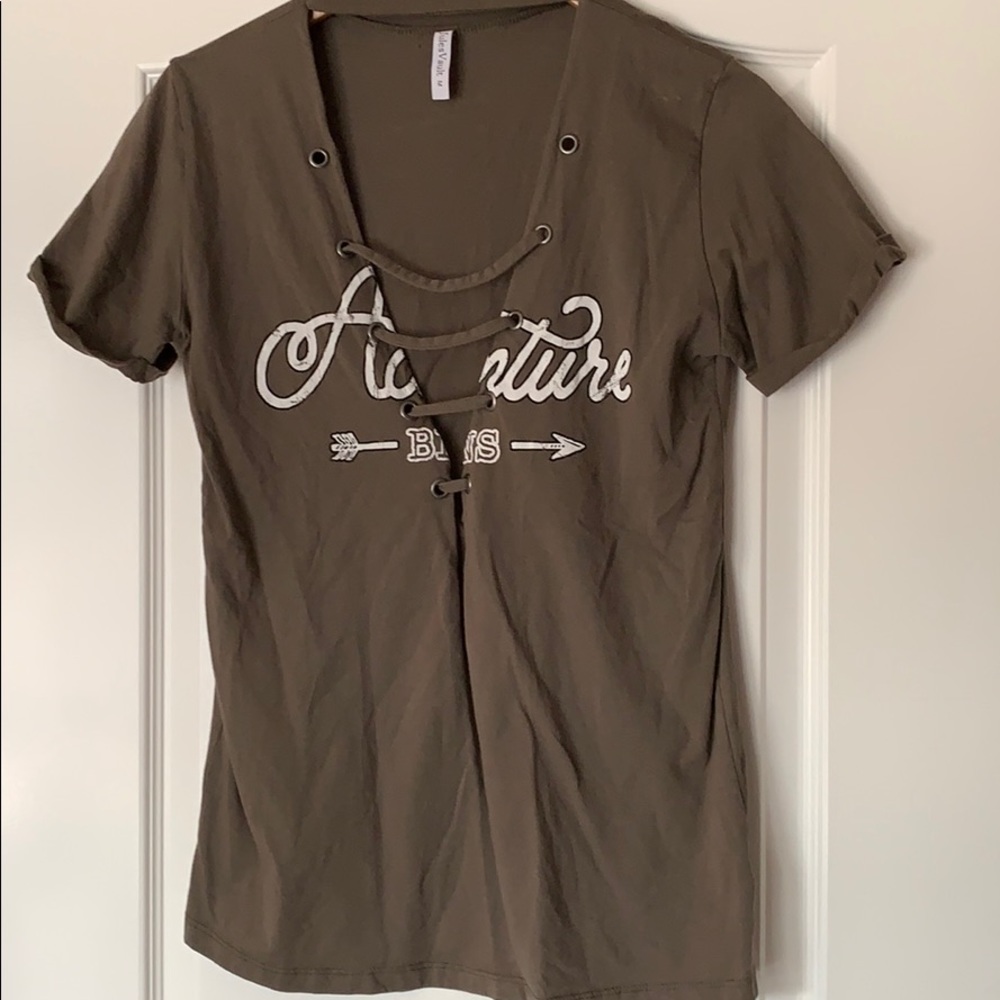Jules Vault Choker Neck and a V Neck Line